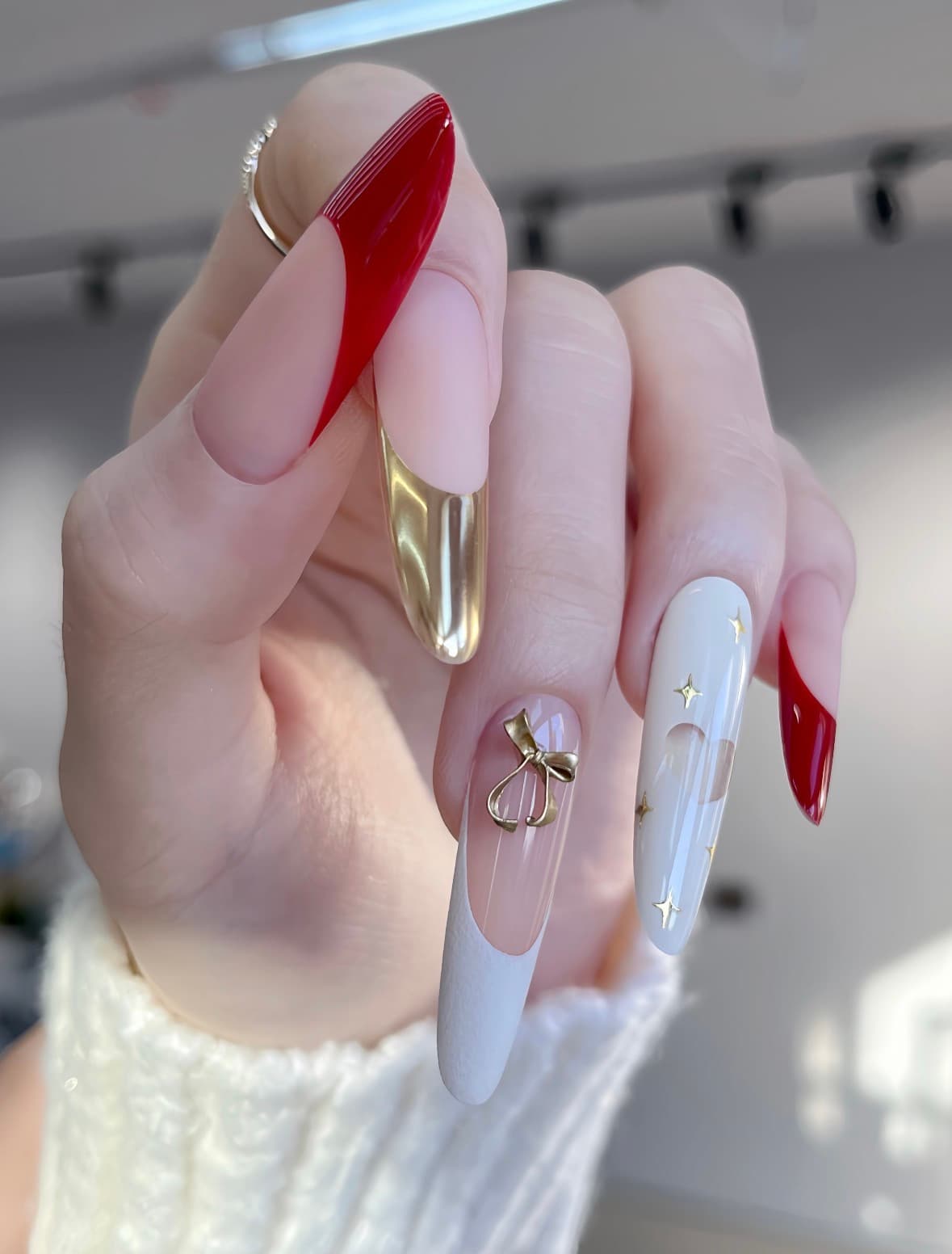 Chrome nails